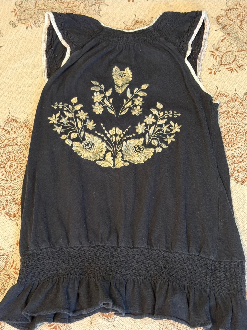 Free People Black & Ivory Embroidered Floral Top – Size Medium | Sleeveless Boho - Picture 2 of 6
